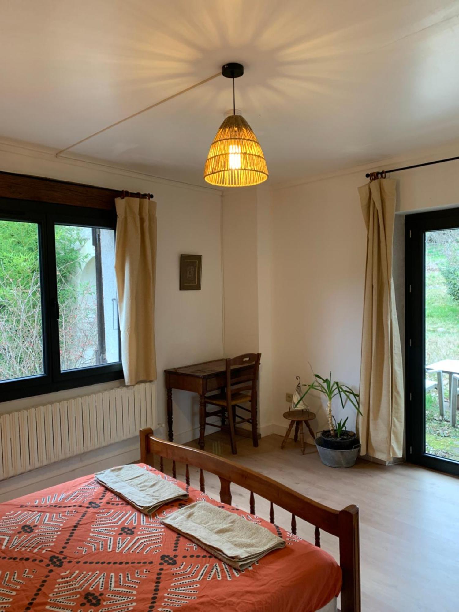 Les Favouilles - Gite & Chambres D Hotes Dauphin Номер фото